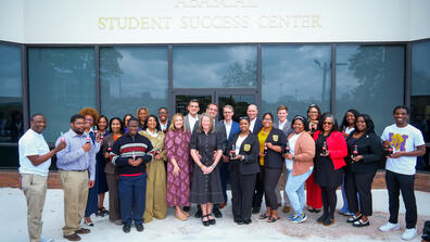 Students and Abascal