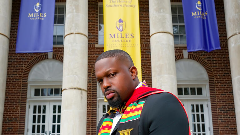 James Grad Photo