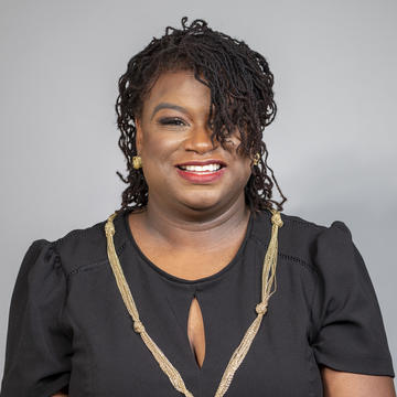 Jarralynne Agee Box Headshot